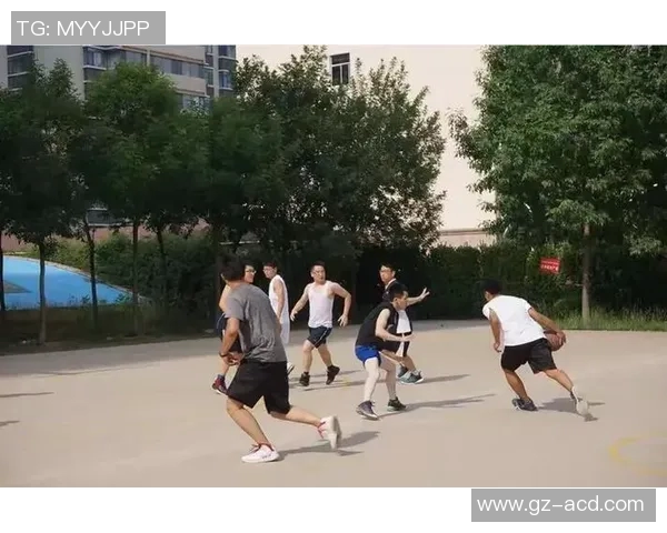 聚焦成都篮球队的意识提升与团队协作探讨