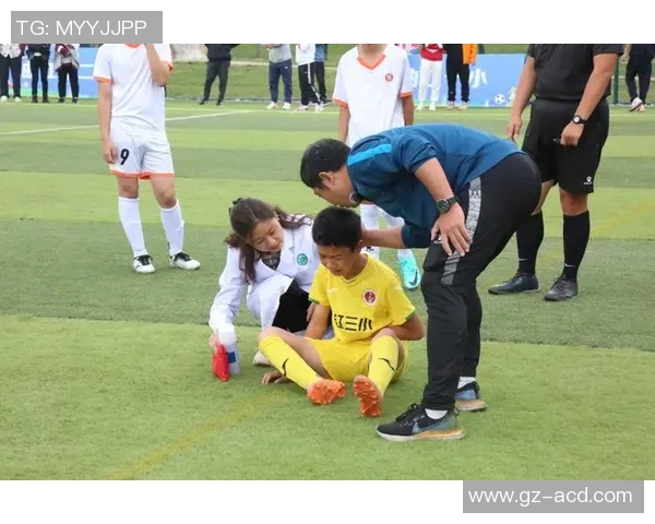 深圳足球队与西安足球队耐力对决赛后分析与总结