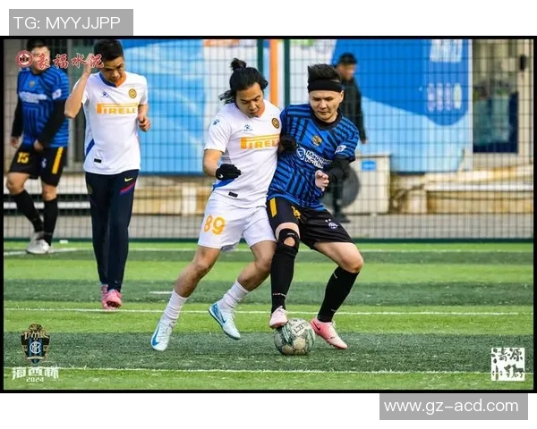 随便解说足球明星的人如何影响球迷对比赛的理解与热情